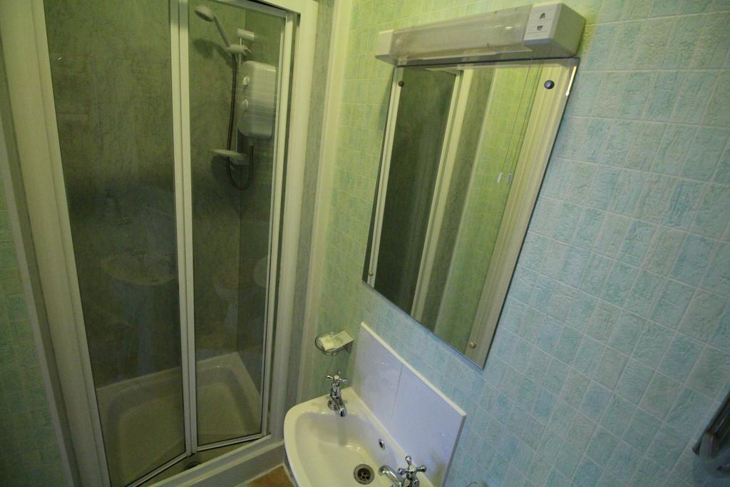 Bluestones Bed & Breakfast Keswick  Bilik gambar