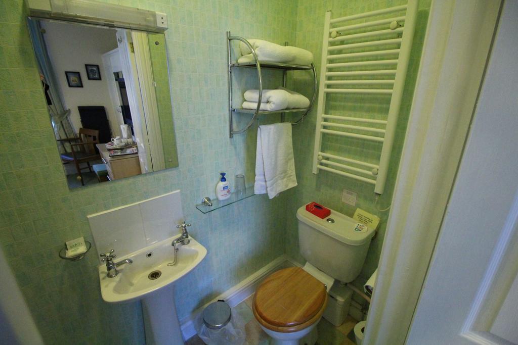 Bluestones Bed & Breakfast Keswick  Bilik gambar